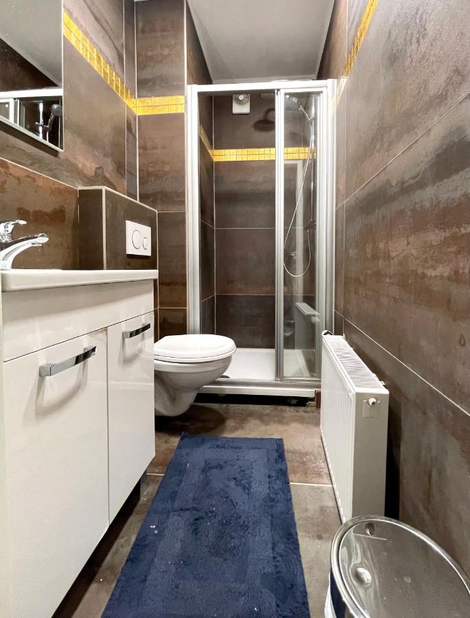 Standard Double Room with Shared Bathroom