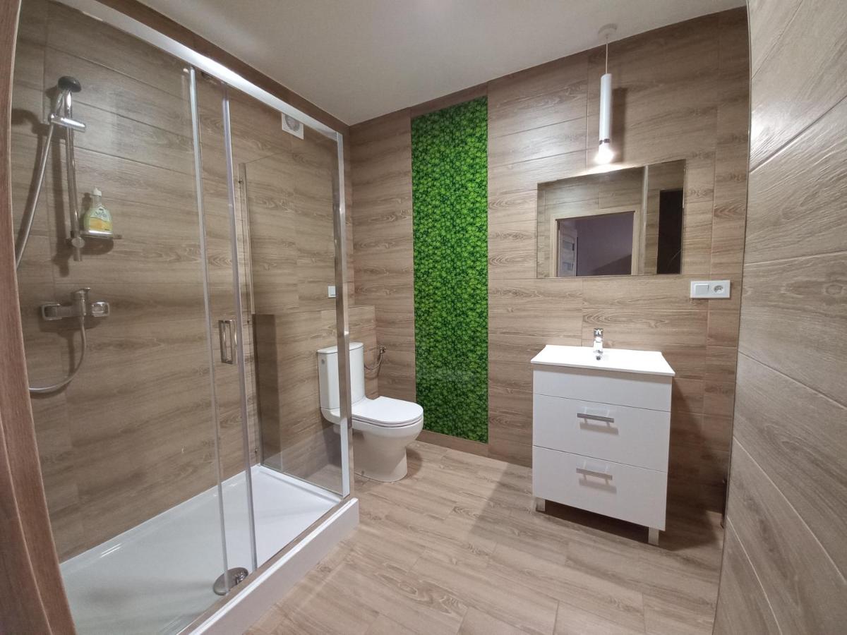 Quadruple Room with Private Bathroom