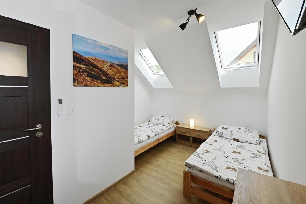 Zweibettzimmer mit eigenem Bad