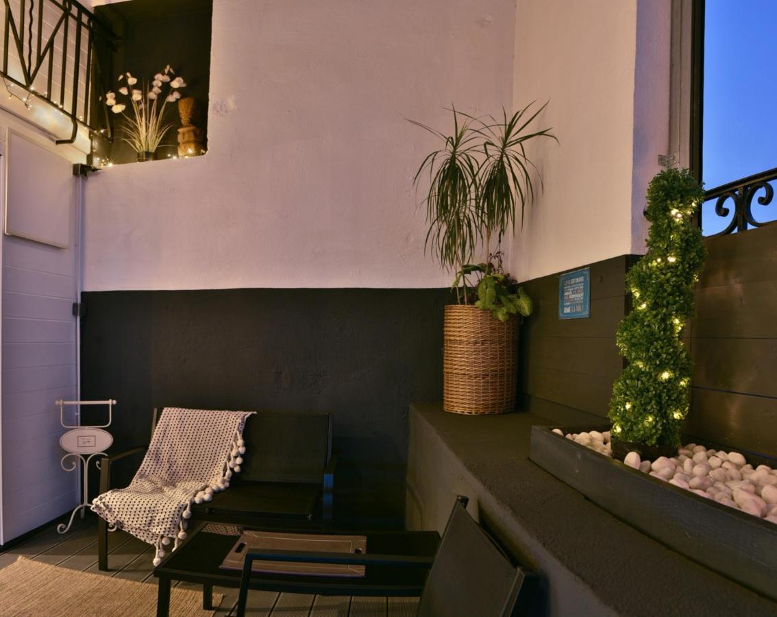 Le LOFT, MoonLOVE, Jacuzzi et sauna privatifs sur terrasse, 120m2 - B&B Jarville-la-Malgrange