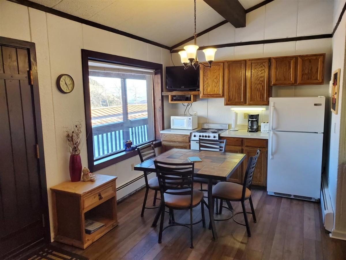 Brettelberg Slopeside Condos C4 - B&B