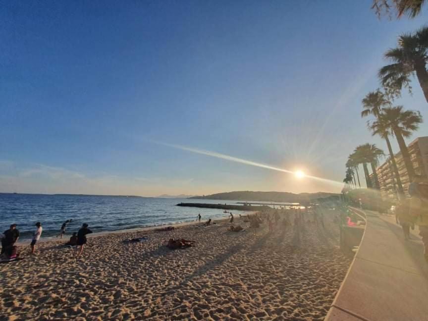 Appartement plages Juan les Pins climatisé 3 pièces - Ferienwohnung Juan-les-Pins