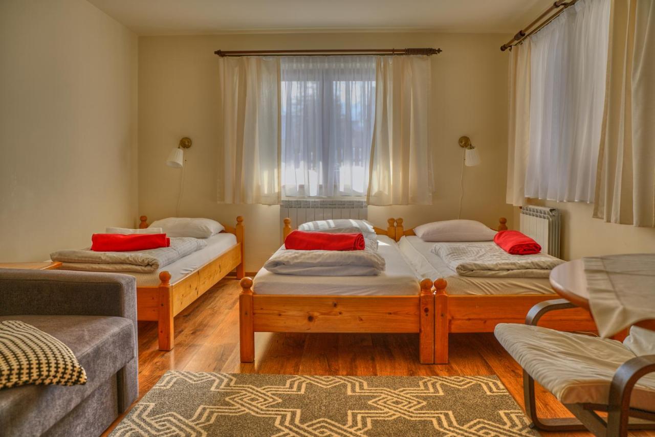 Vierbettzimmer mit Bad