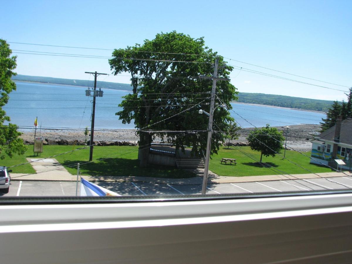 Queen Room with Sea View (#3)