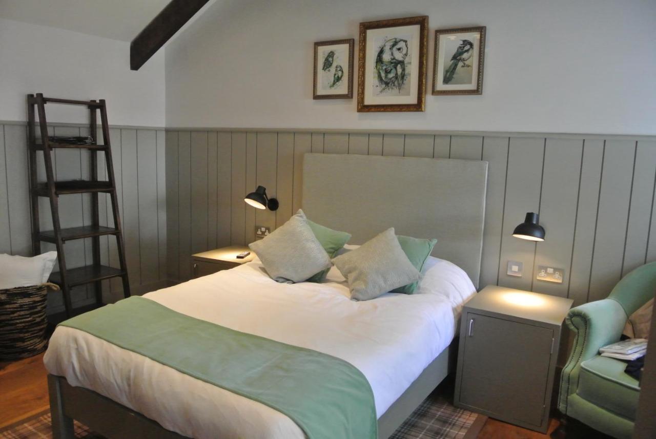 B&B Henlow - The Crown Pub, Dining & Rooms - Bed and Breakfast Henlow