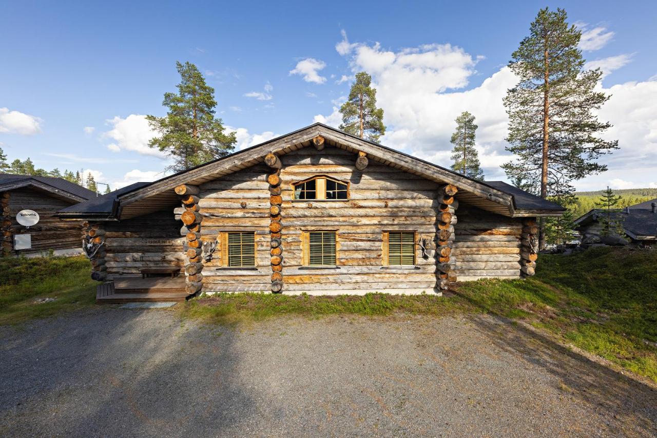 Seven-Bedroom Cottage with Sauna