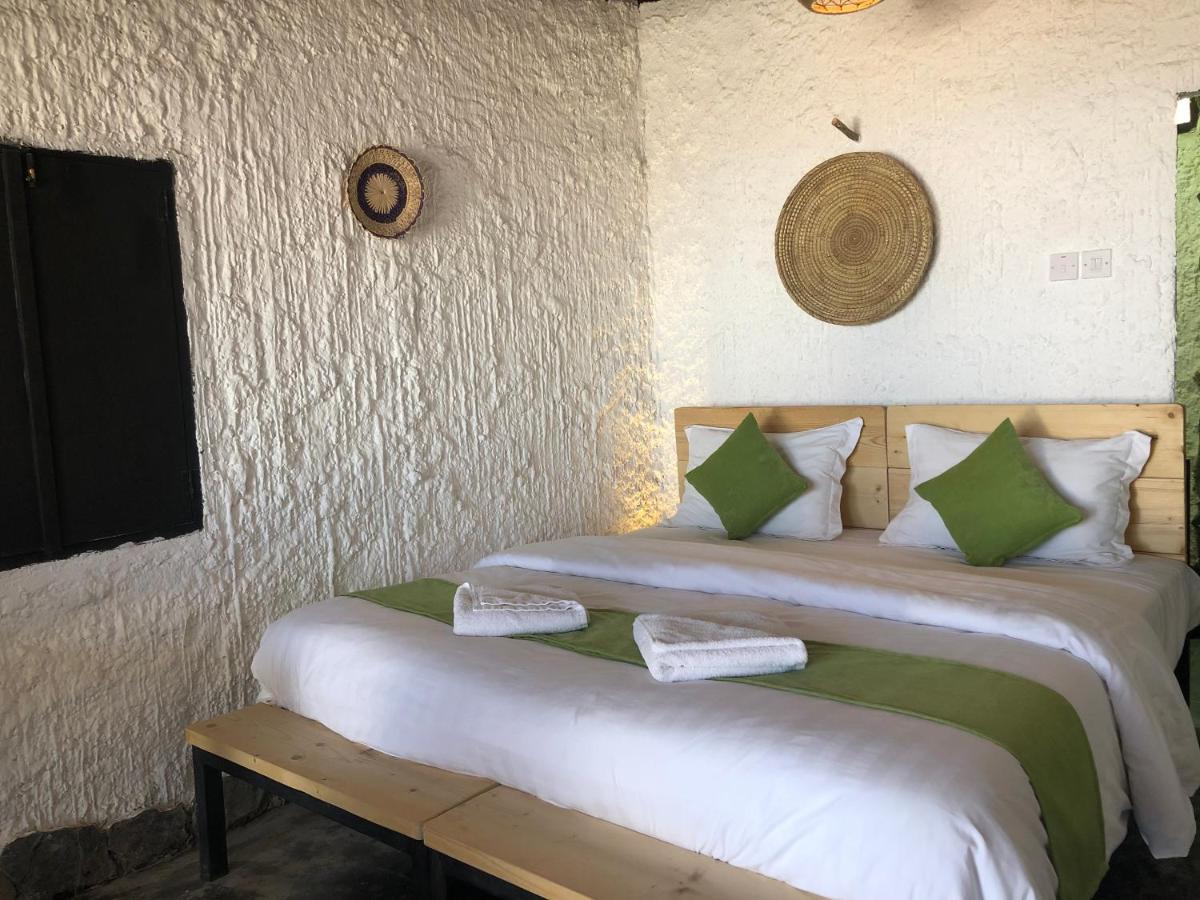 Mountain View Room