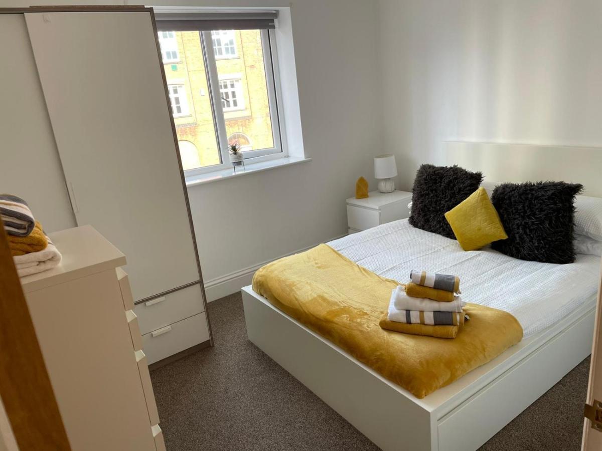 B&B Kingston-upon-Hull - Central Hull Spacious Apartment H3 - Bed and Breakfast Kingston-upon-Hull