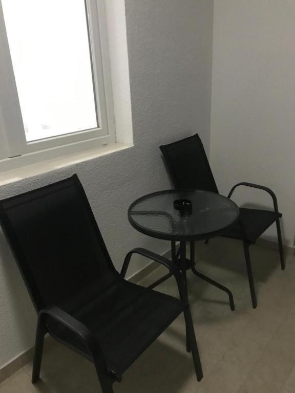 Central Аpartment Foca with garage - Bed and Breakfast