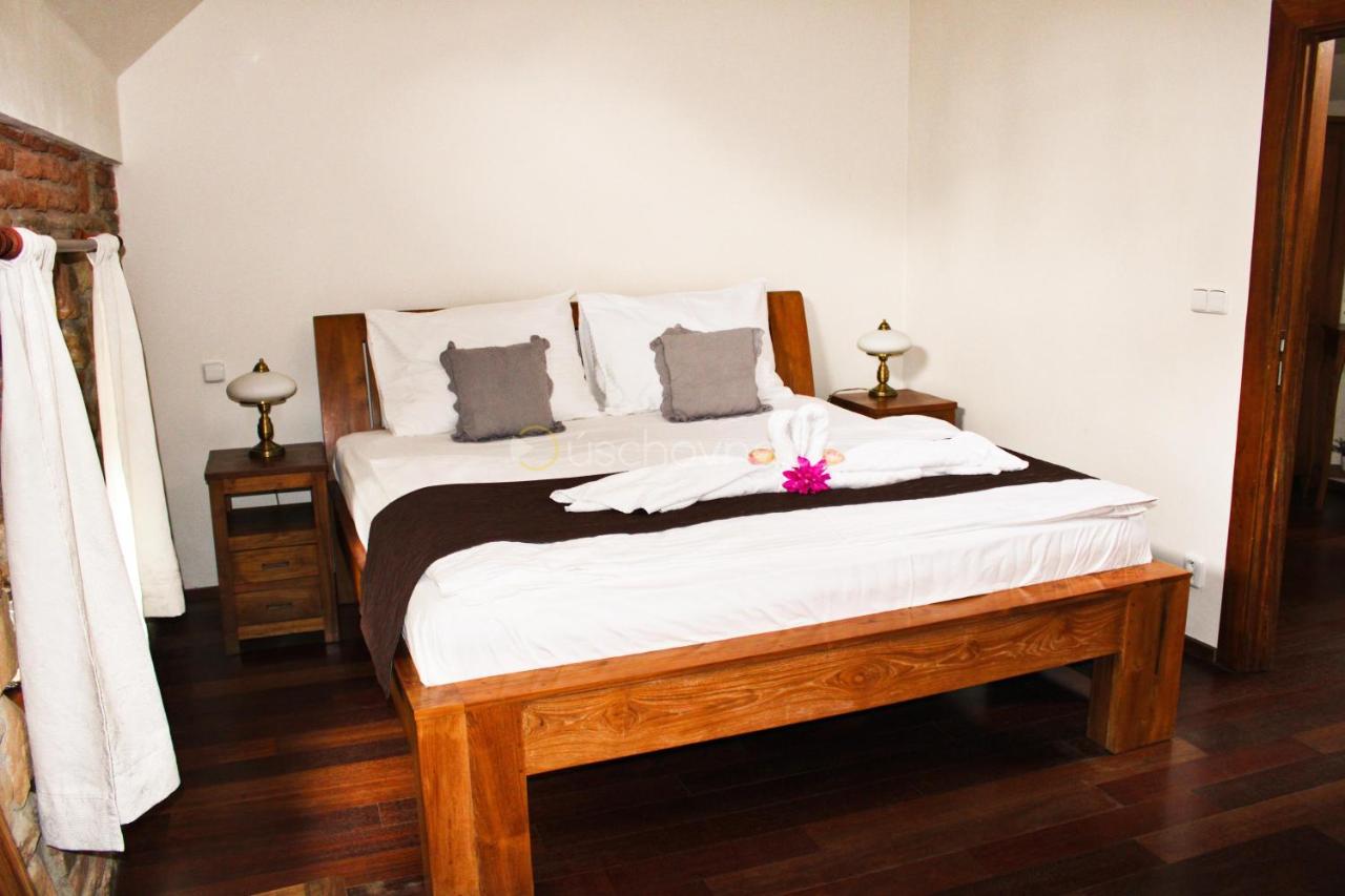 Suite with Lake View