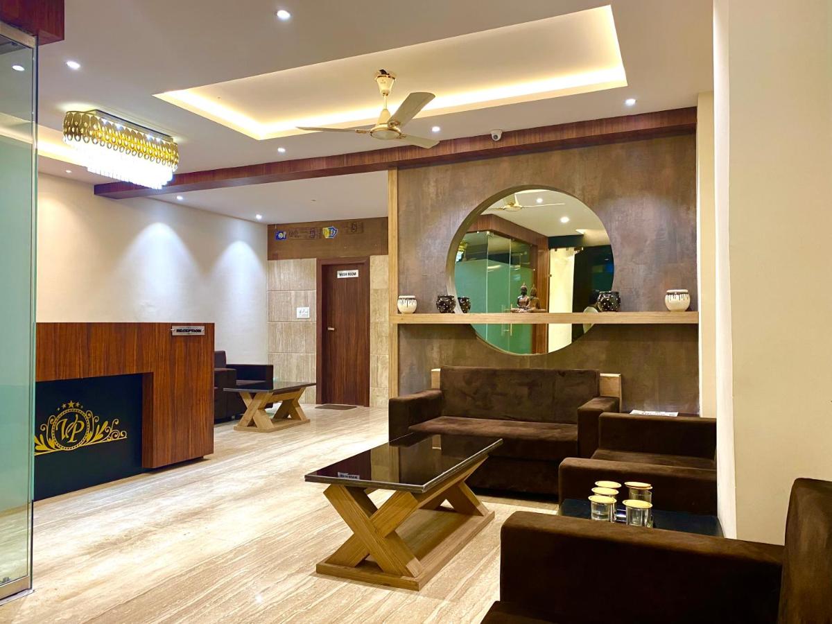 B&B Indore - Hotel Vrindavan Palace - Bed and Breakfast Indore