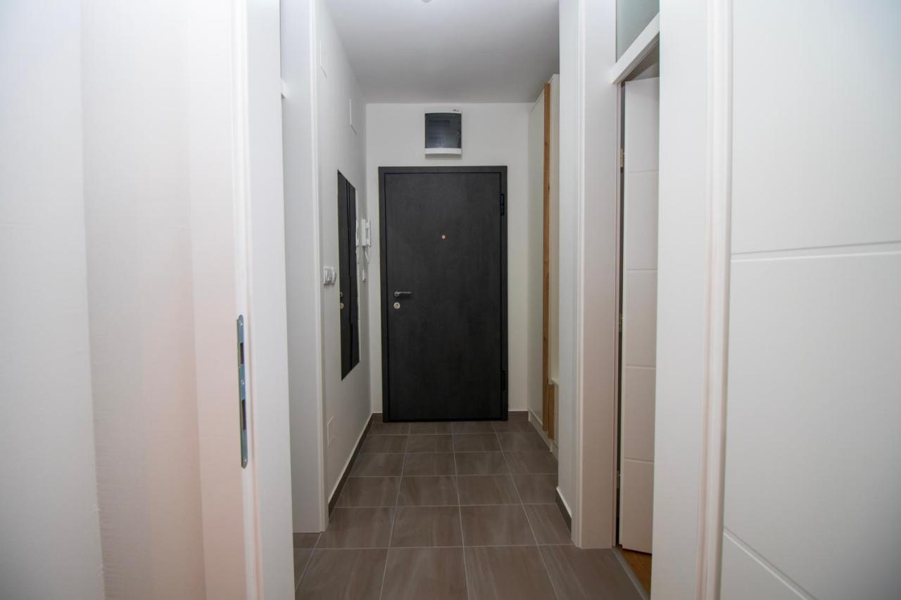 M&A apartment-Easy Airport - Ferienwohnung Lukavica