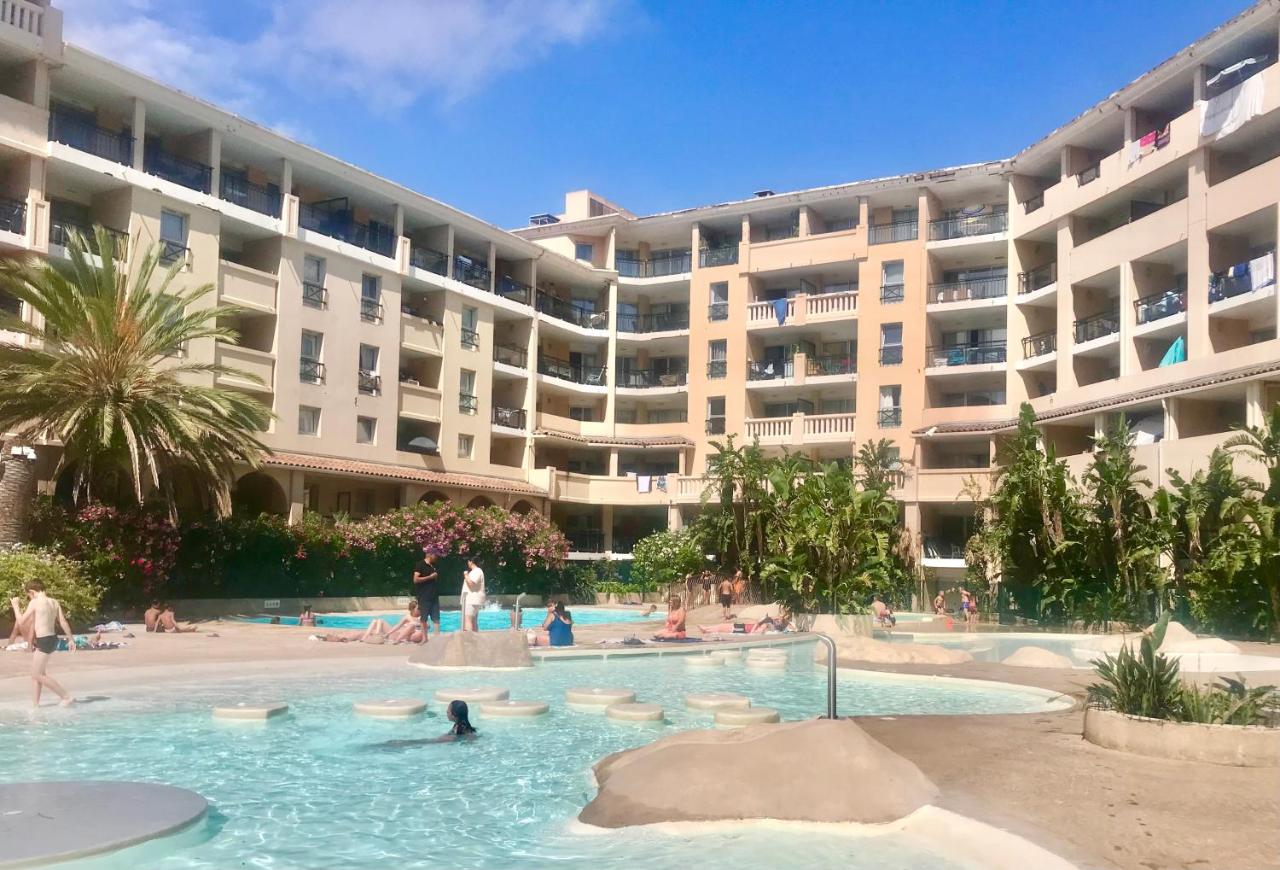 STEPS TO THE BEACH apart in CANNES with Parking - B&B