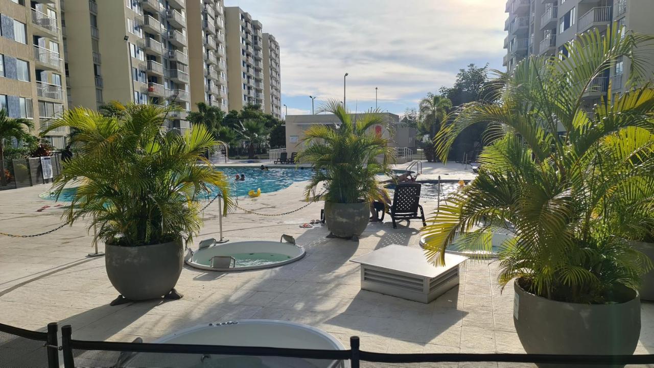 Apartamento moderno en Puerto Azul Club House - B&B Ricaurte