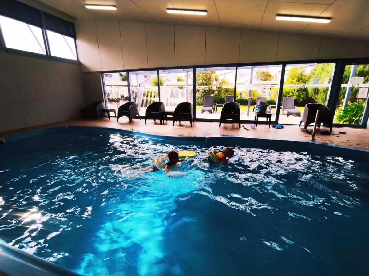 Captains Cove 1st Floor Spa Luxury Apartments - Free Netflix - Ferienwohnung