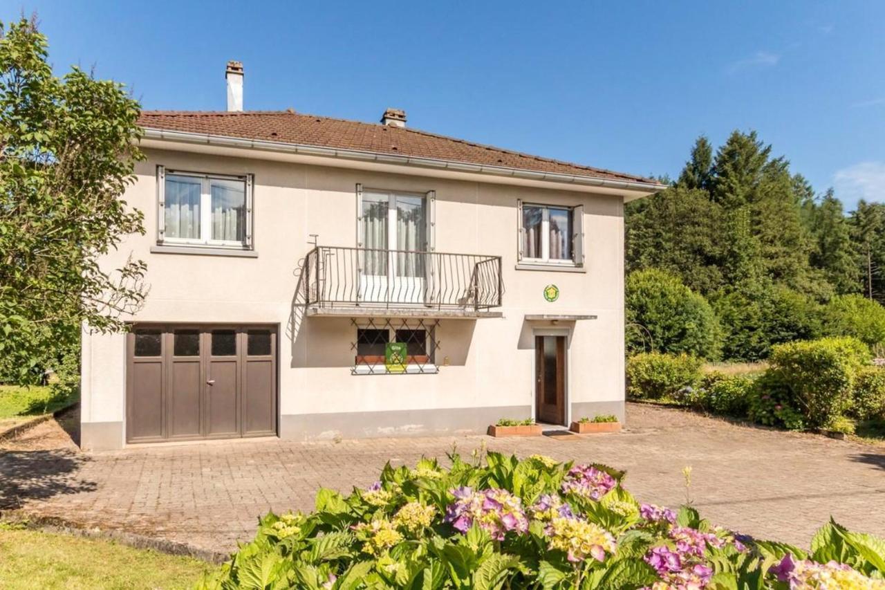 Maison chaleureuse à Champagney avec vue sur la montagne - B&B