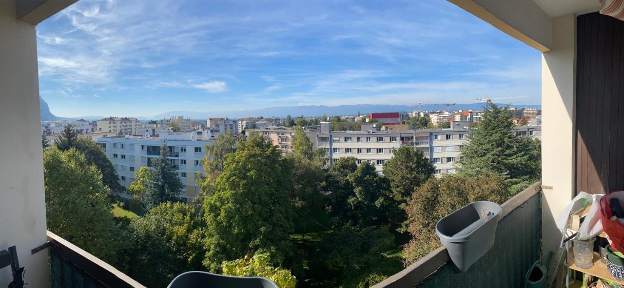 Appartement avec belle vue et place de parking - B&B