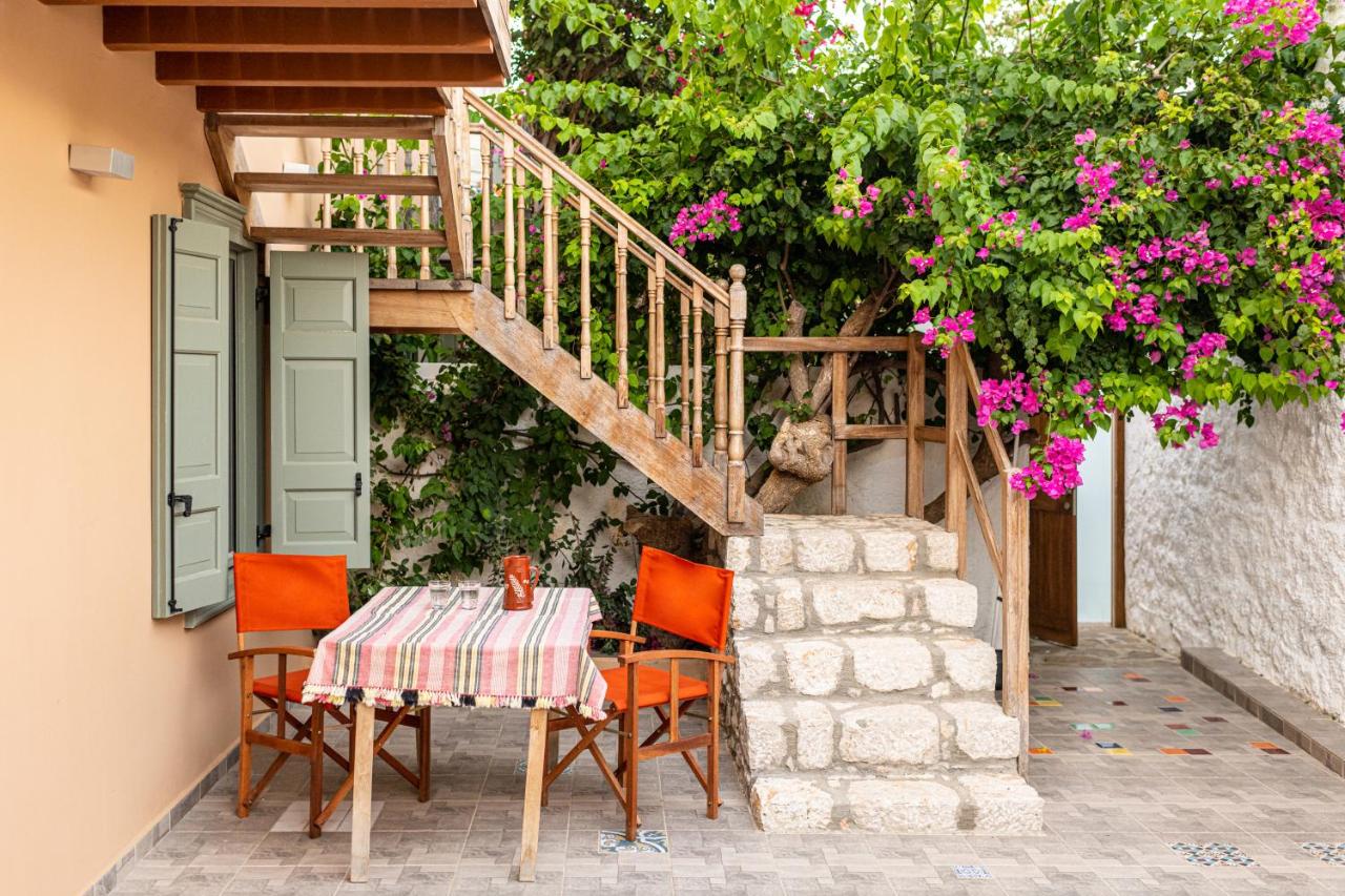 Aphrodite Villas Halki - Villa Bougainvillea - B&B
