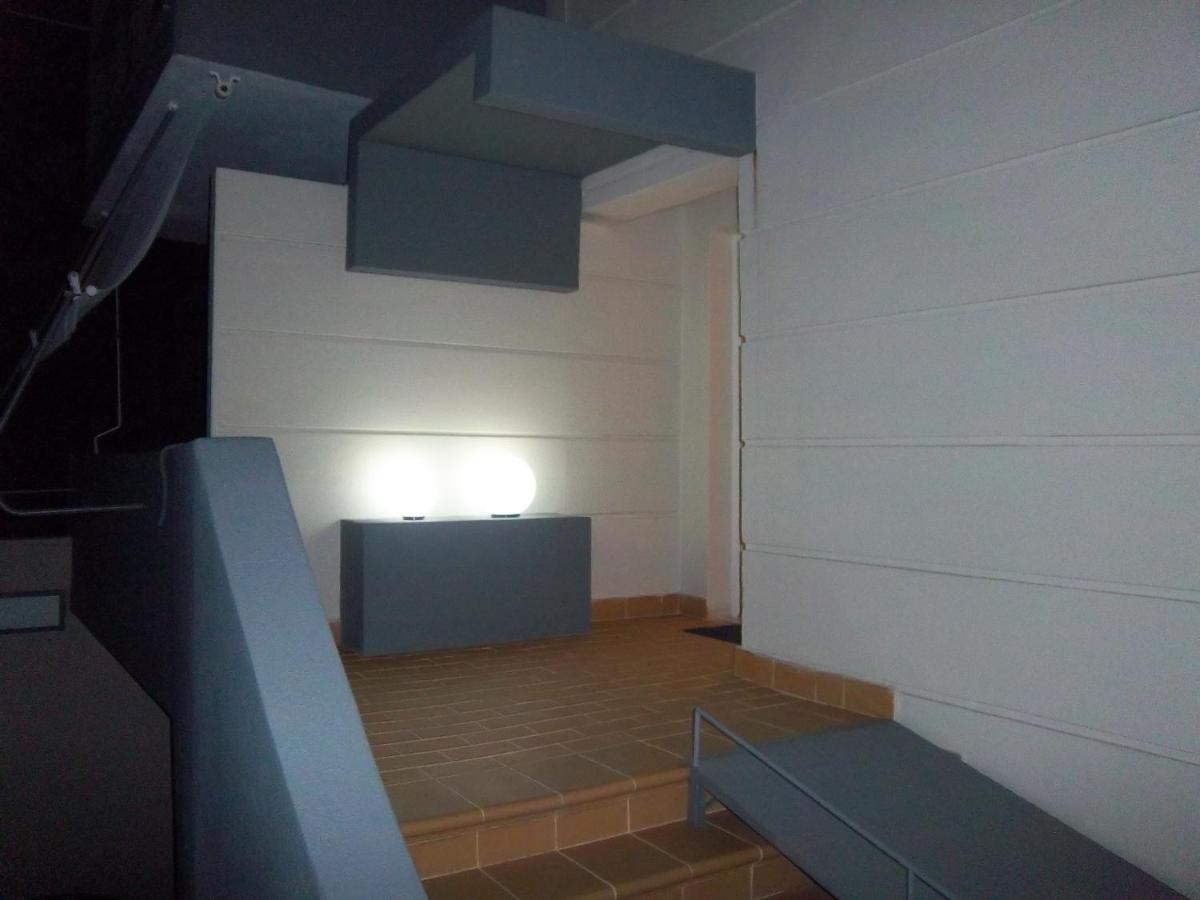 Milos Apartments - B&B Áfytos