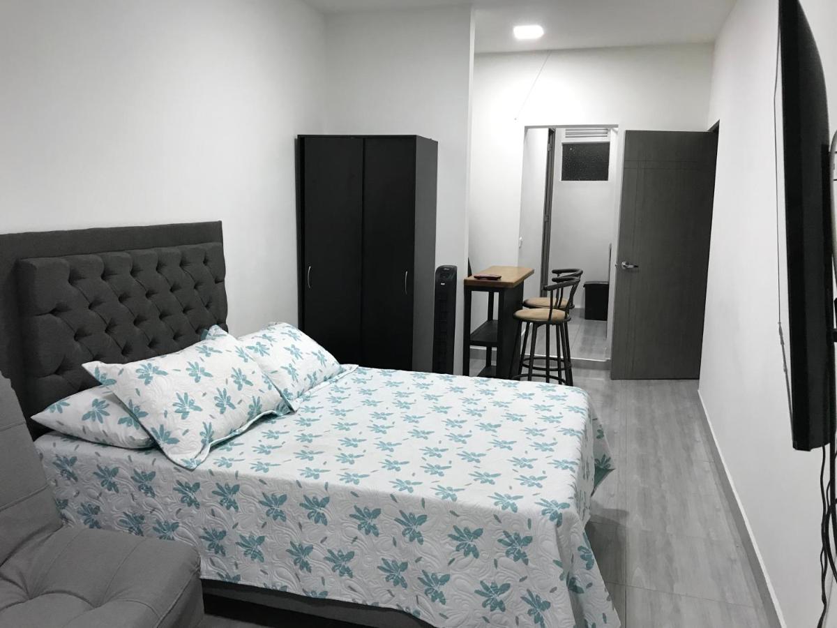 Aparta estudio amoblado Medellin, San joaquin - B&B