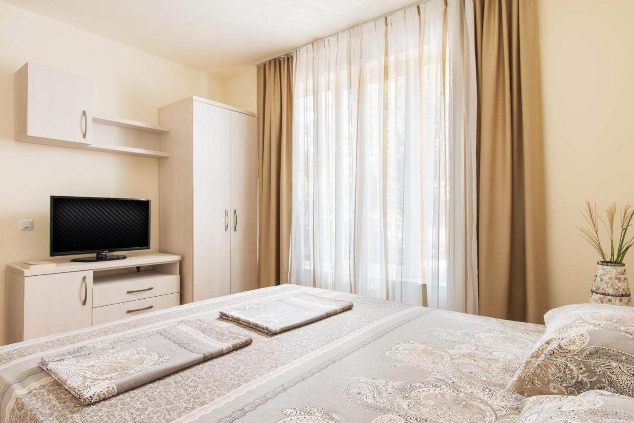 Apartamento de 1 dormitorio con balcón