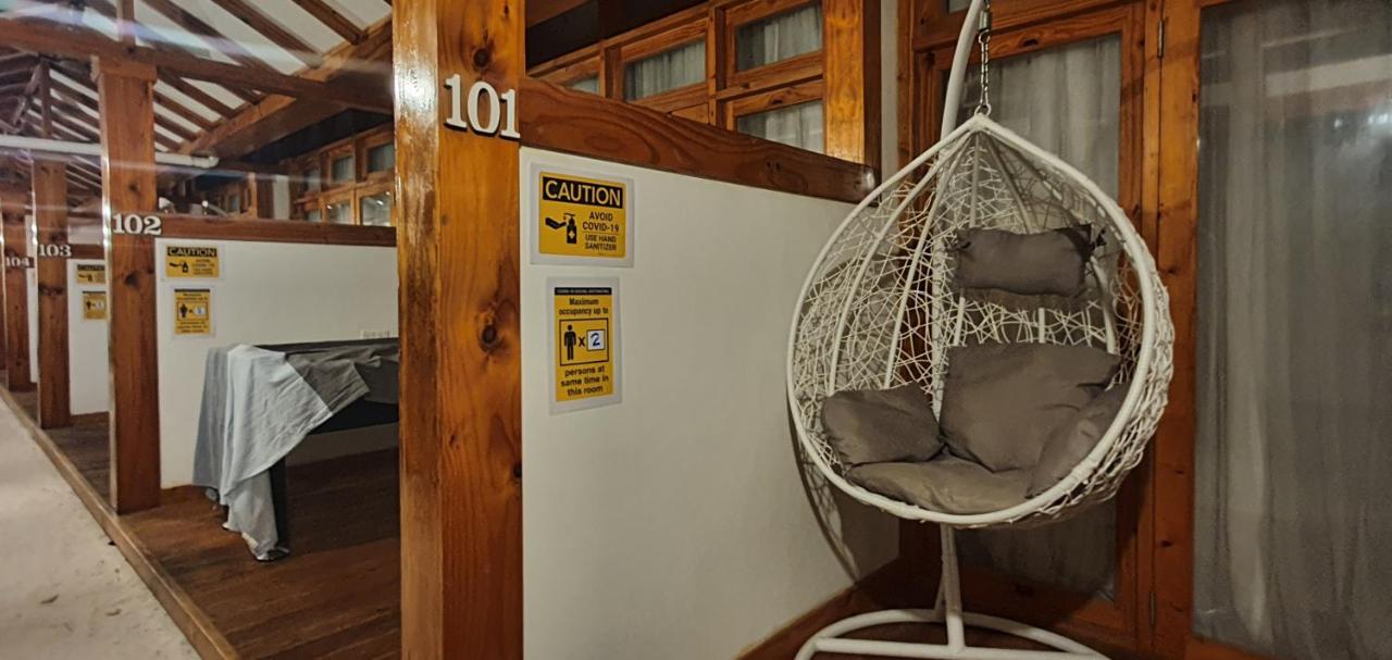 Origami Inn Himandhoo - B&B Himandhoo