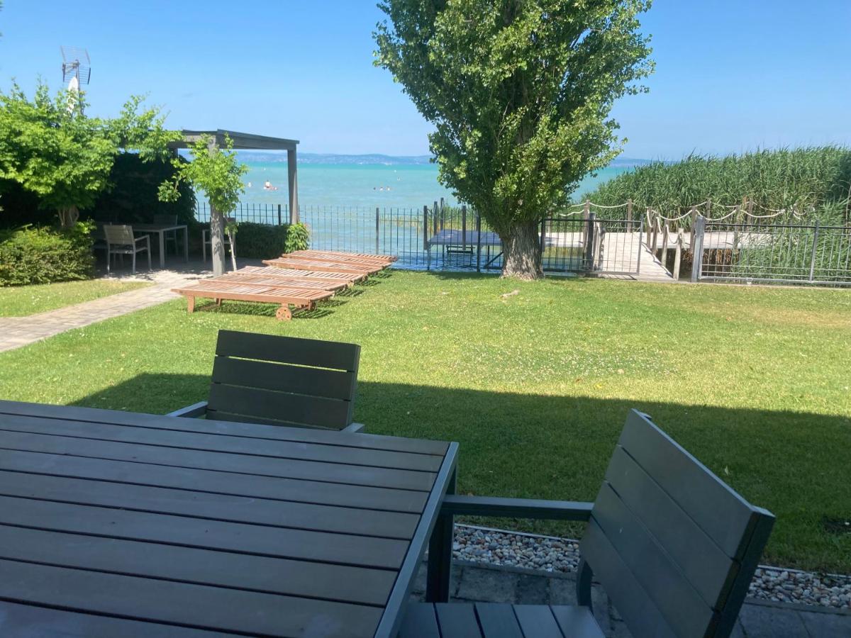 Superior Appartement met Terras en Uitzicht op het Meer