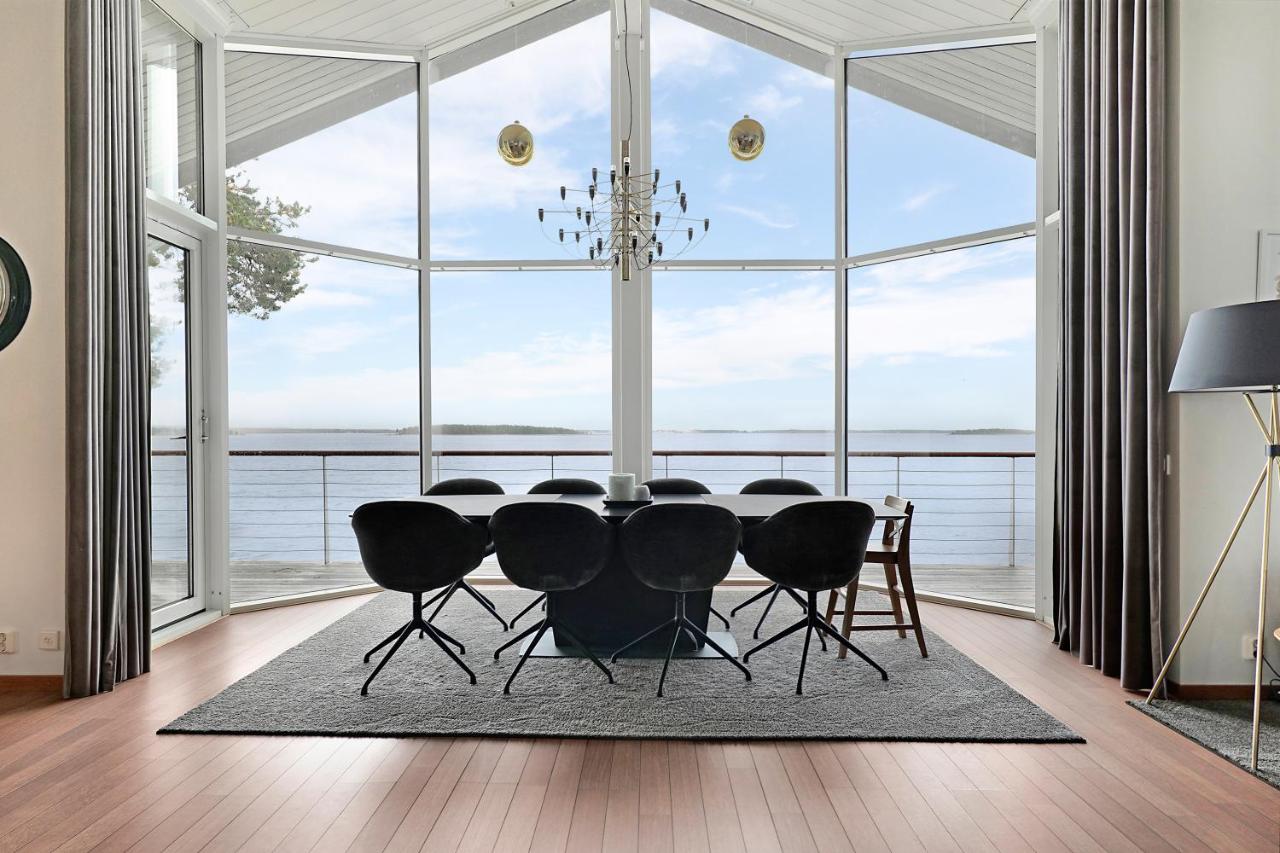 Guestly Homes - 3BR Luxury Beachfront Villa - B&B Piteå
