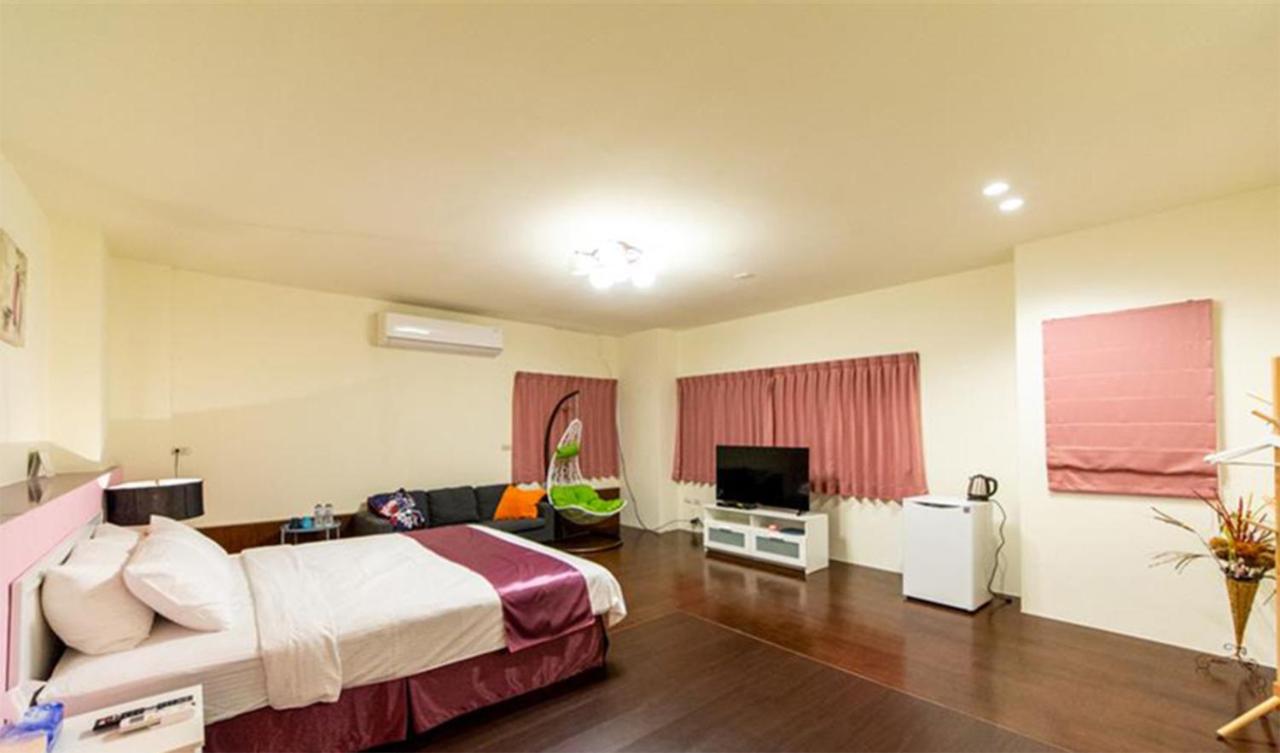 Deluxe Double Room with Shower