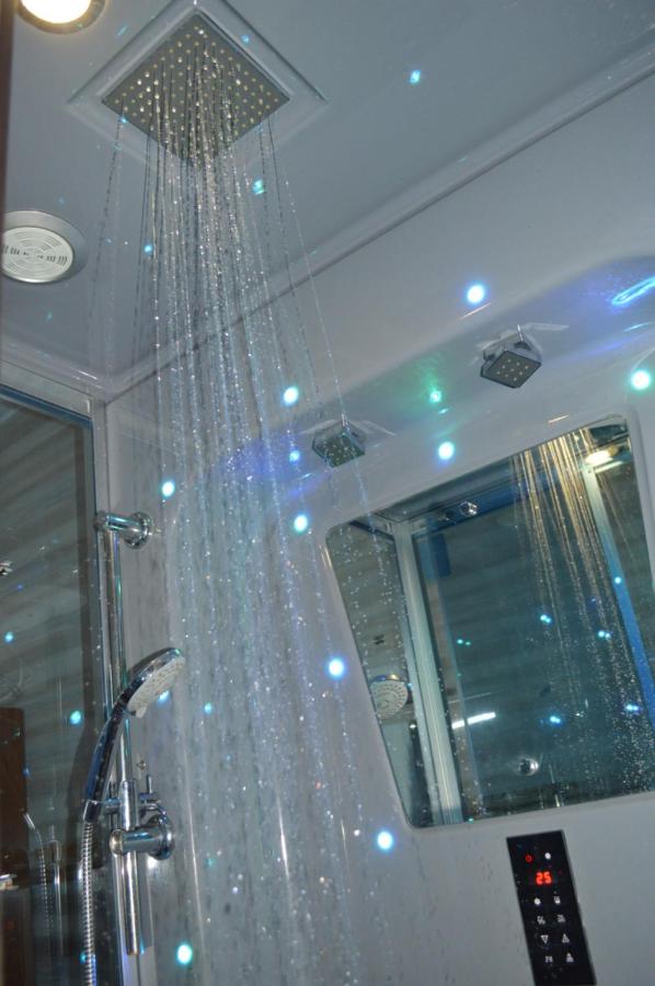 Apartamento de 2 dormitorios con vistas al lago