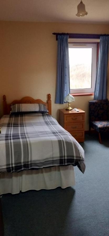 Single Room with Private External Bathroom