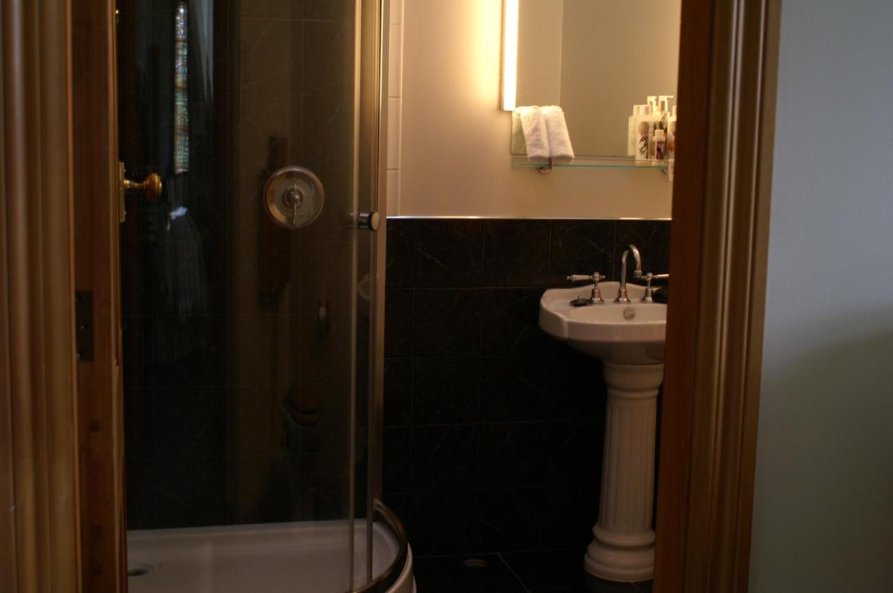 Suite Aston