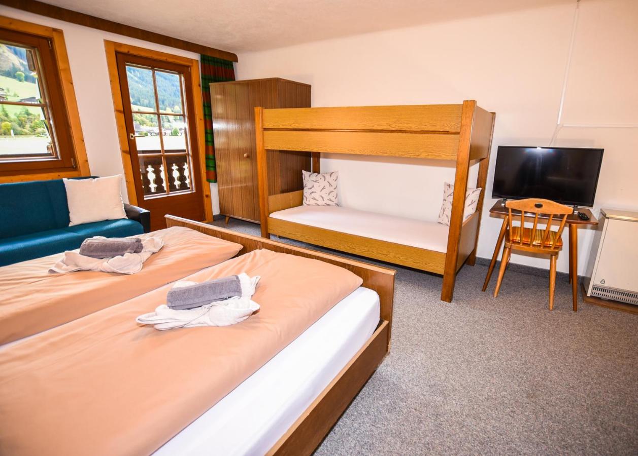 Quadruple Room with Shared Bathroom