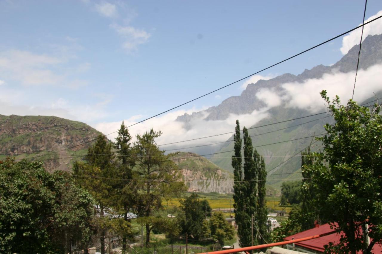 Guest House Sabauri - Chambres d’hôtes Stepantsminda