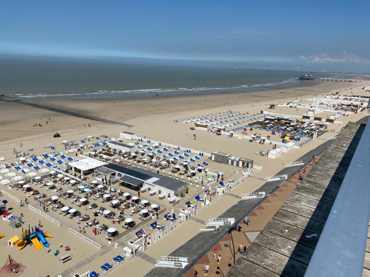 Penthouse Sea-Loft Blankenberge, uniek zeezicht, Luxeloft met 40m2 terras! - B&B
