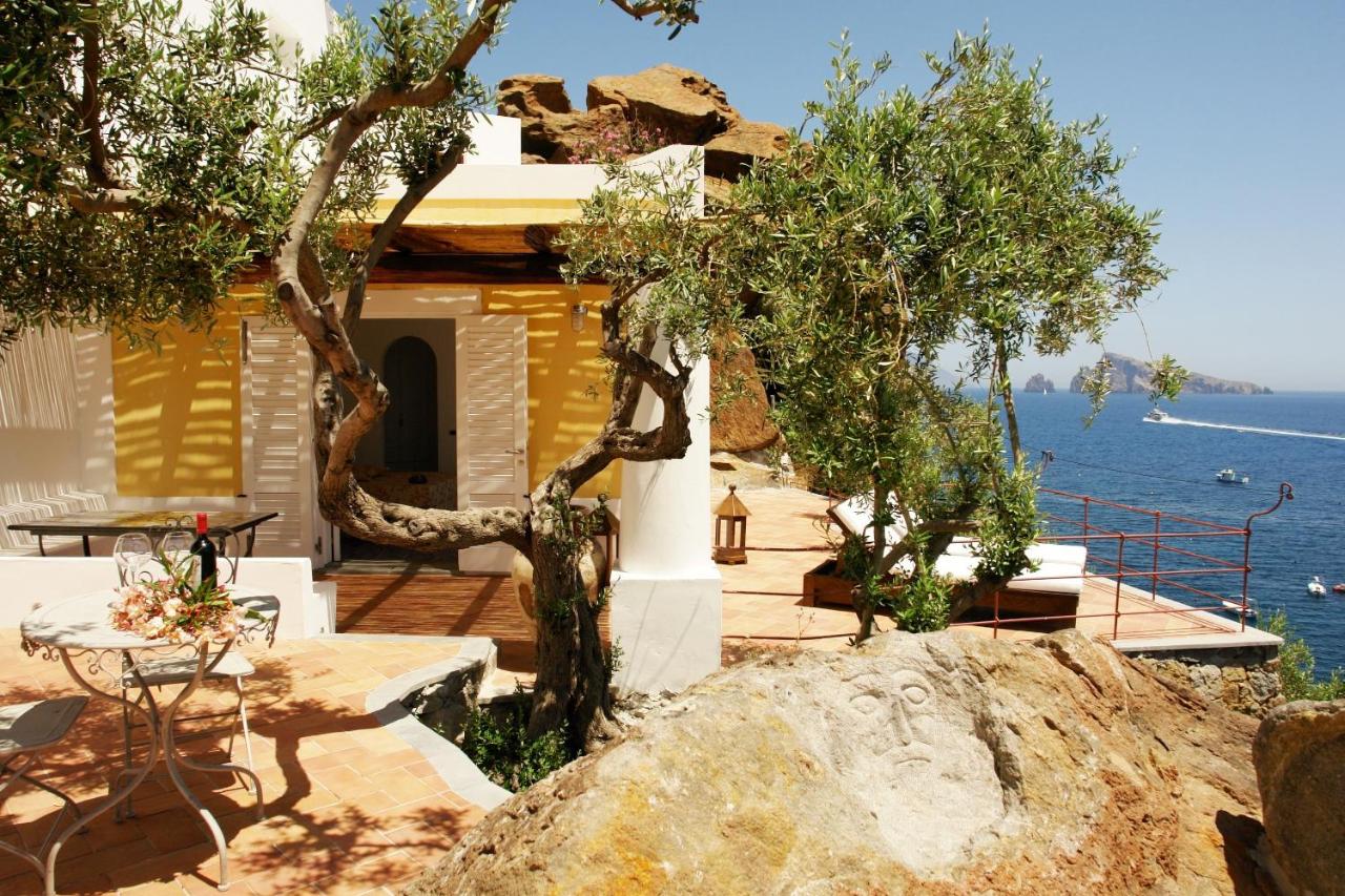 B&B Panarea - Villa Rocce Rosse - Bed and Breakfast Panarea