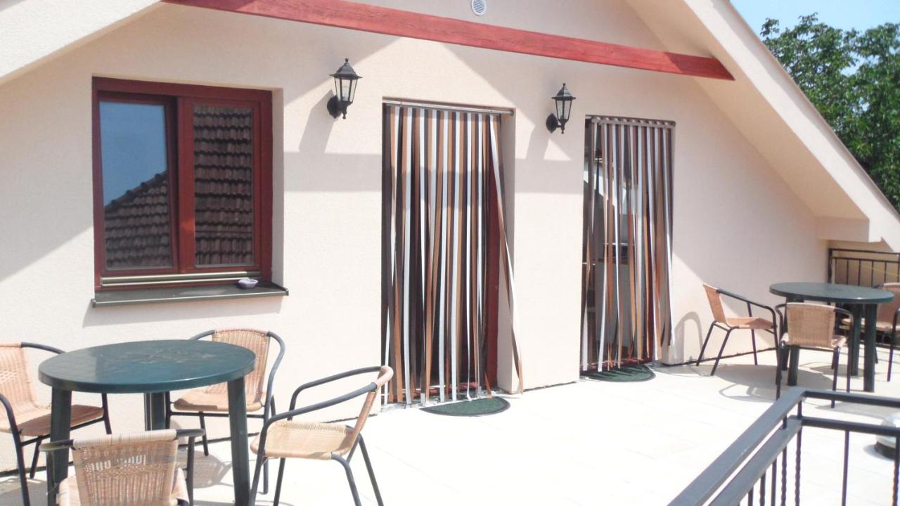 Studio avec Terrasse (2 Adultes)