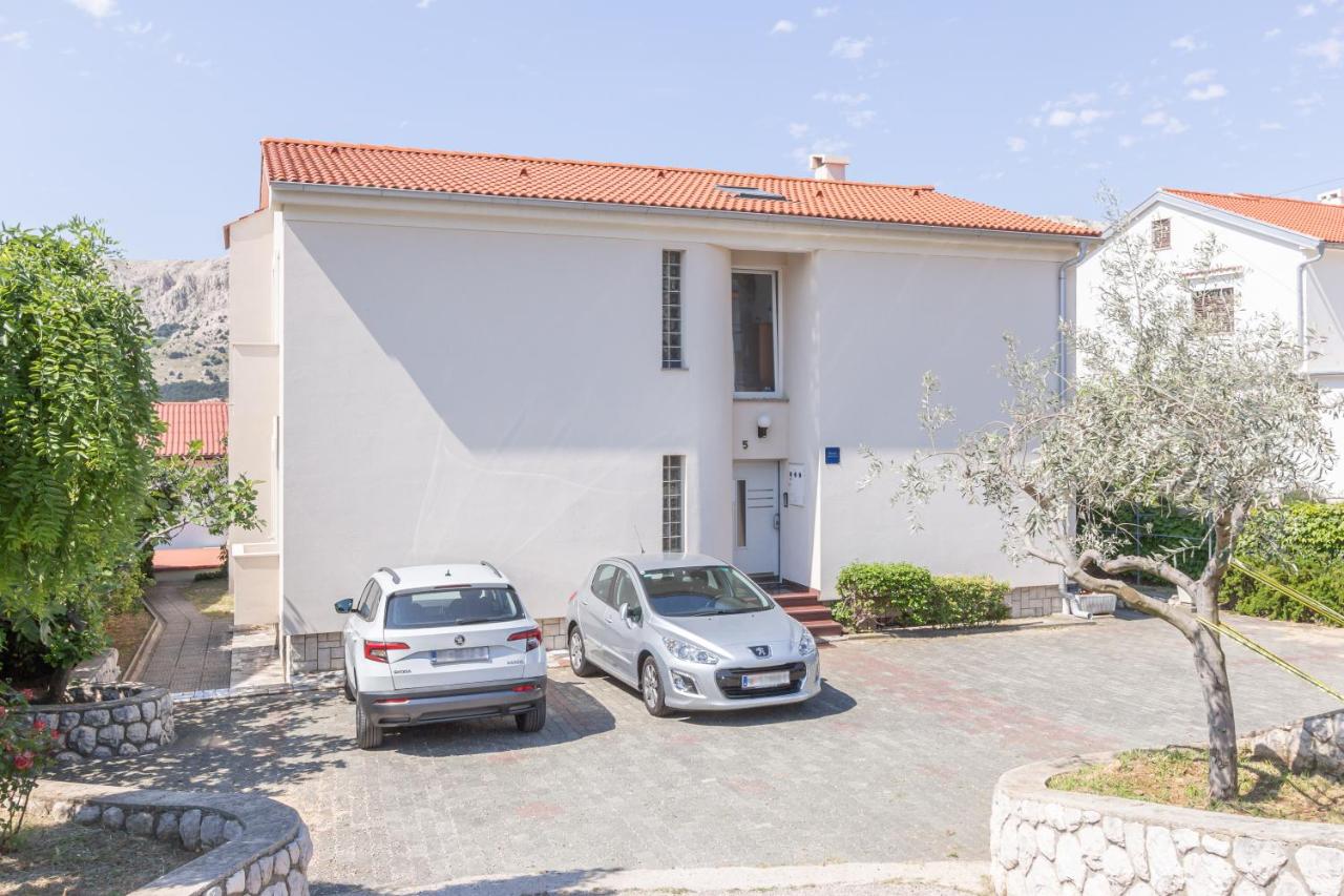 Apartments with Terrace - Bed and Breakfast
