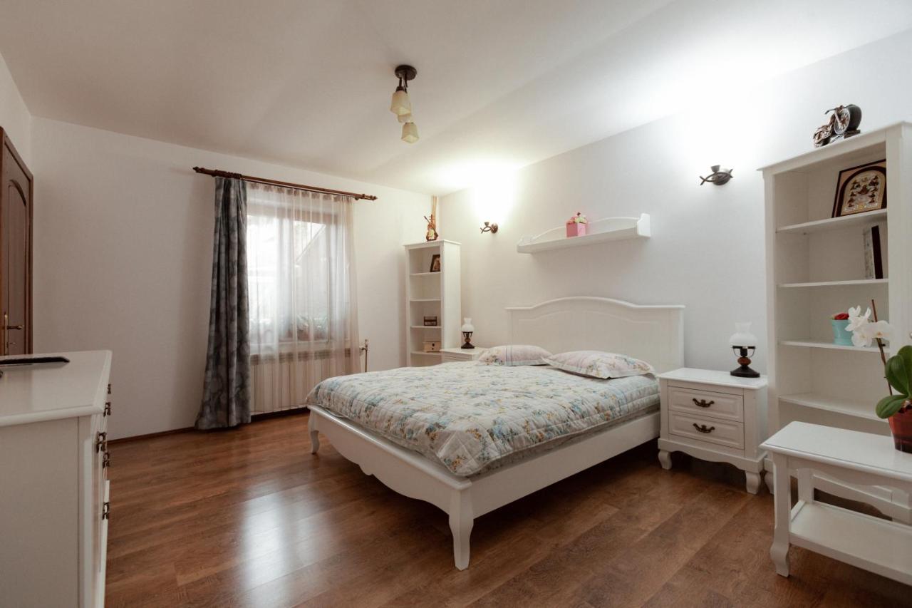 Habitación adaptada para personas con movilidad reducida - Cama grande