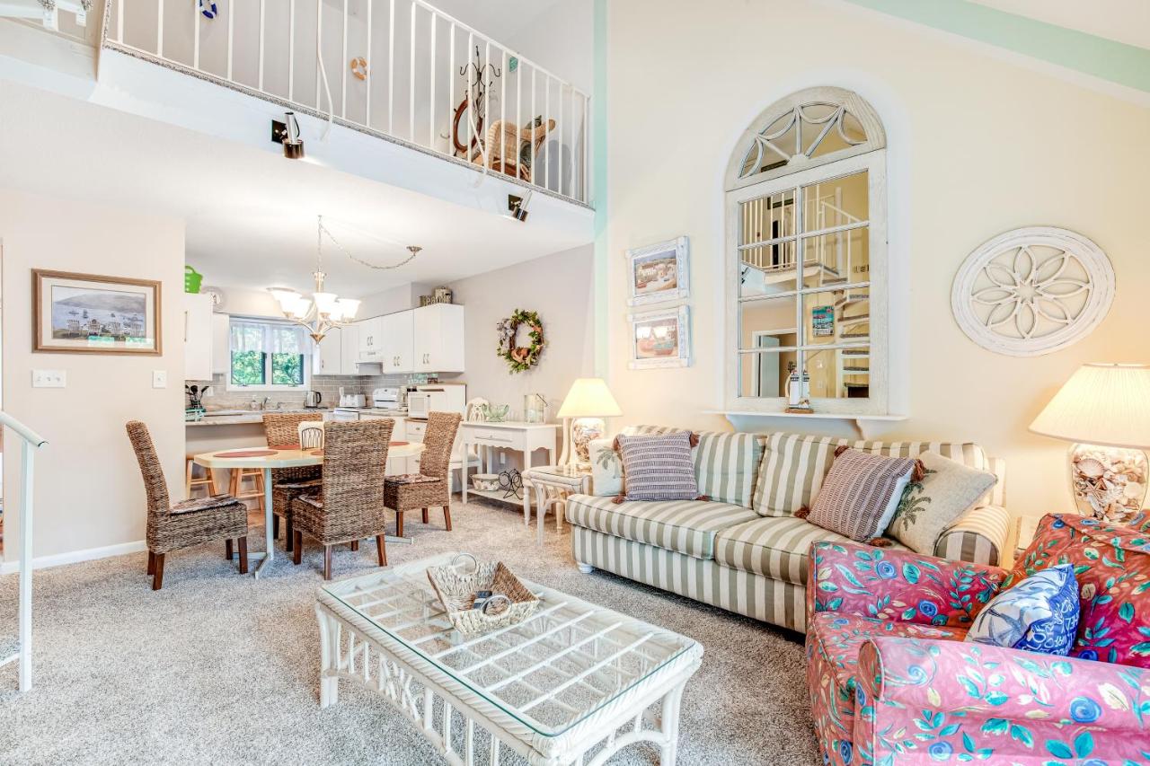 Sea Colony --- 9803 Evergreen - B&B