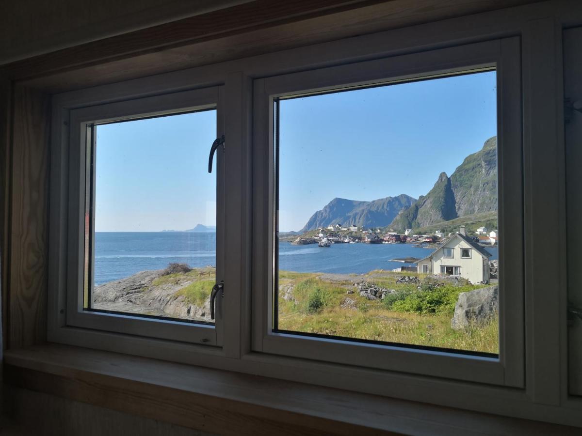 B&B Sørvågen - House with amazing view & location in Tind - Bed and Breakfast Sørvågen
