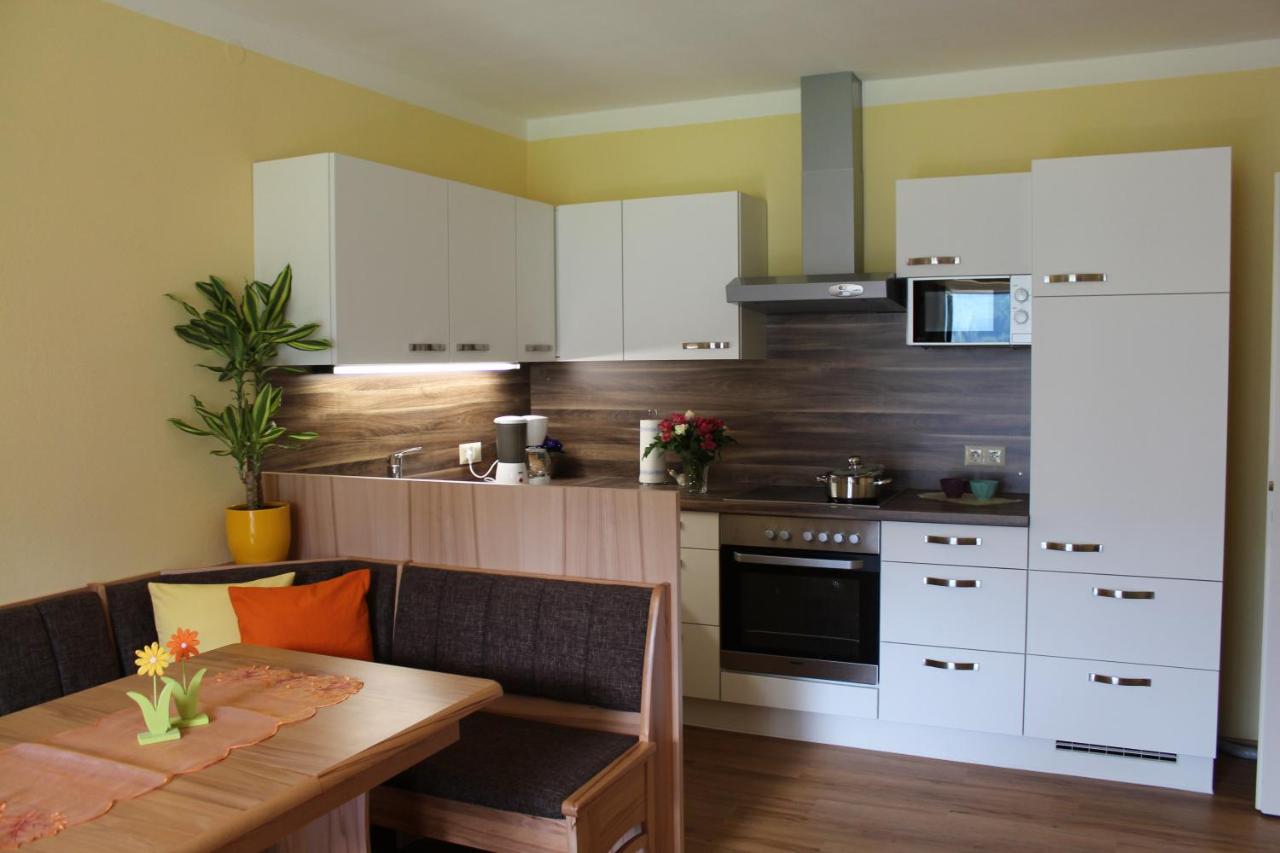 Apartment mit 2 Schlafzimmern, einem Balkon und Gartenblick