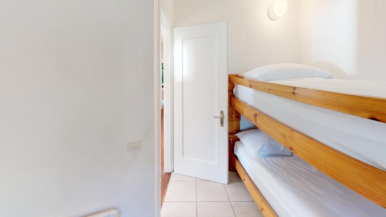 Classic Three-Bedroom Apartment