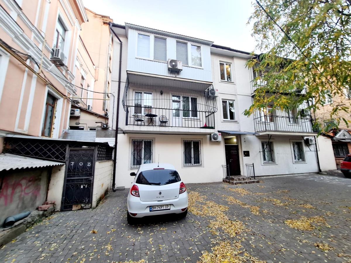 Center of Odessa. Comfortable 2 rooms apartment - B&B Odessa