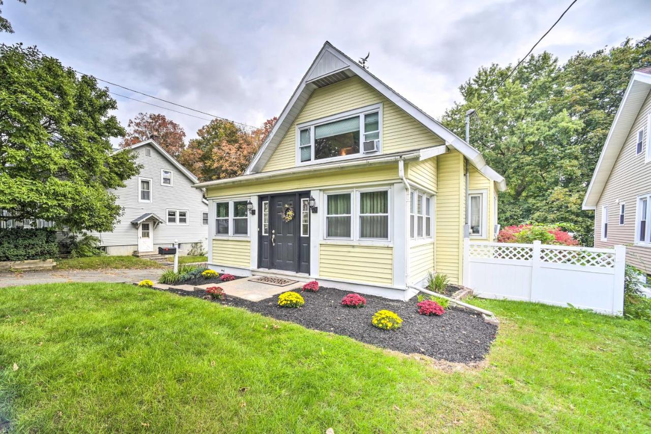 PetFriendly Latham Retreat about 7 Mi to Albany! in Latham