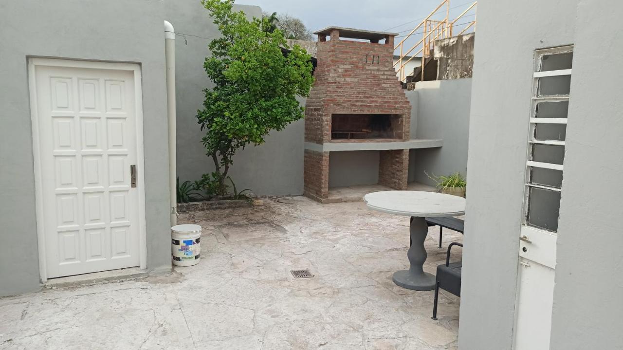 Casa pequeña recién remodelada - B&B