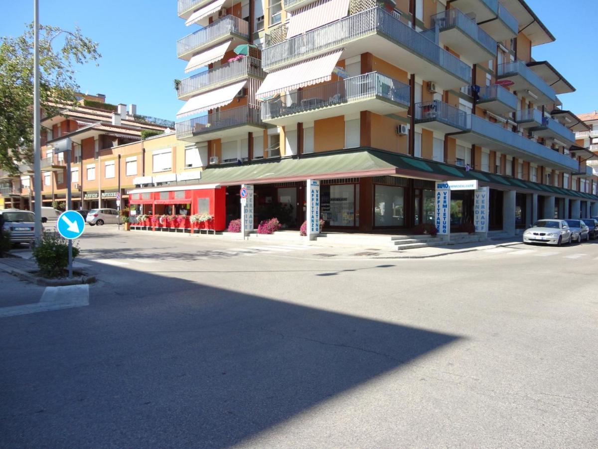 Cozy flat with balcony - Chambres d'hôtes Caorle