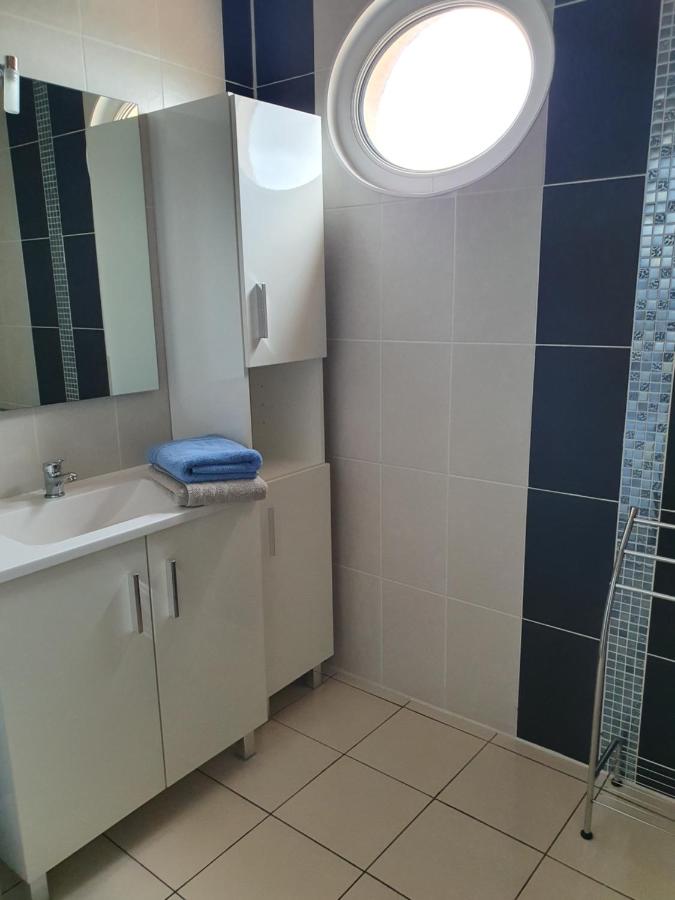 Family Room with Shower