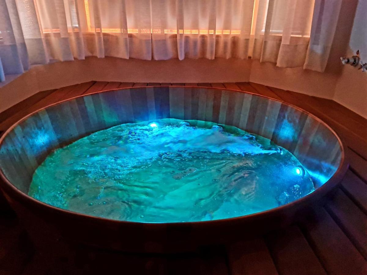 Deluxe Chalet mit Whirlpool 