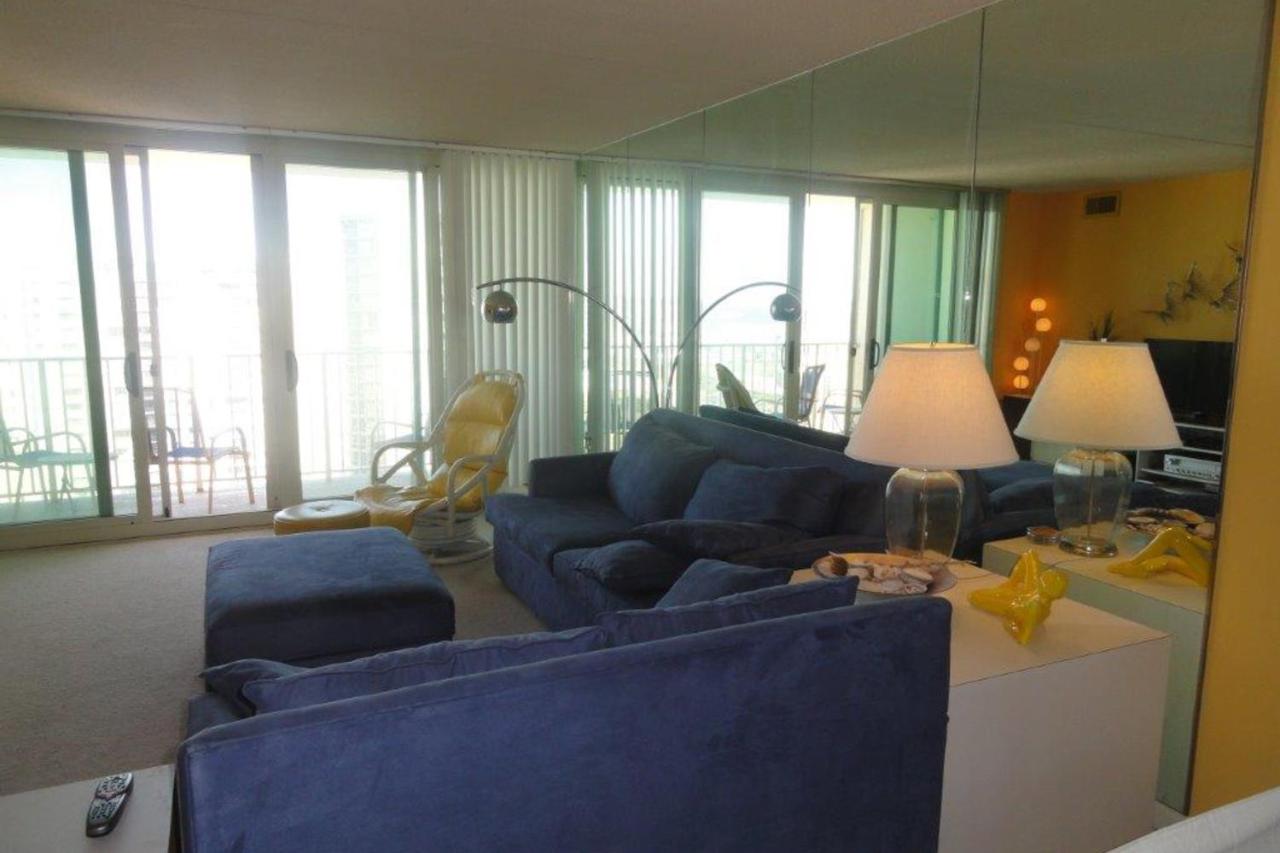 Apartment mit Balkon
